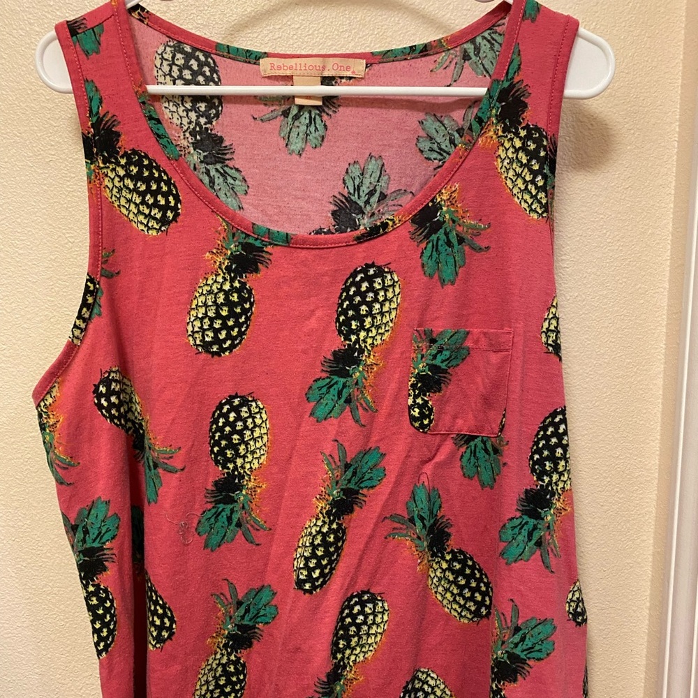 Pineapple tank